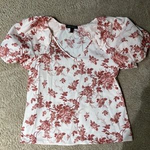 Pink floral patterned puff sleeve blouse